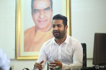 Jr Ntr Interview About Nannaku Prematho